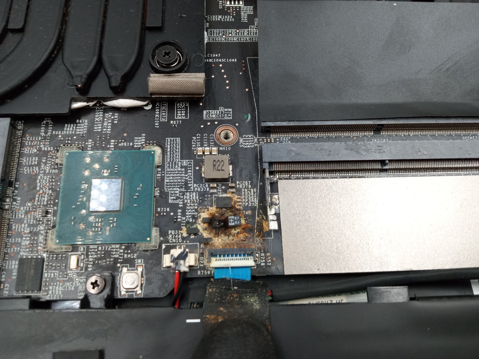 MSI GE76 Raider 11UE-1056US Intel i7-11800H Nvidia RTX 3060 – FOR PARTS – READ!
