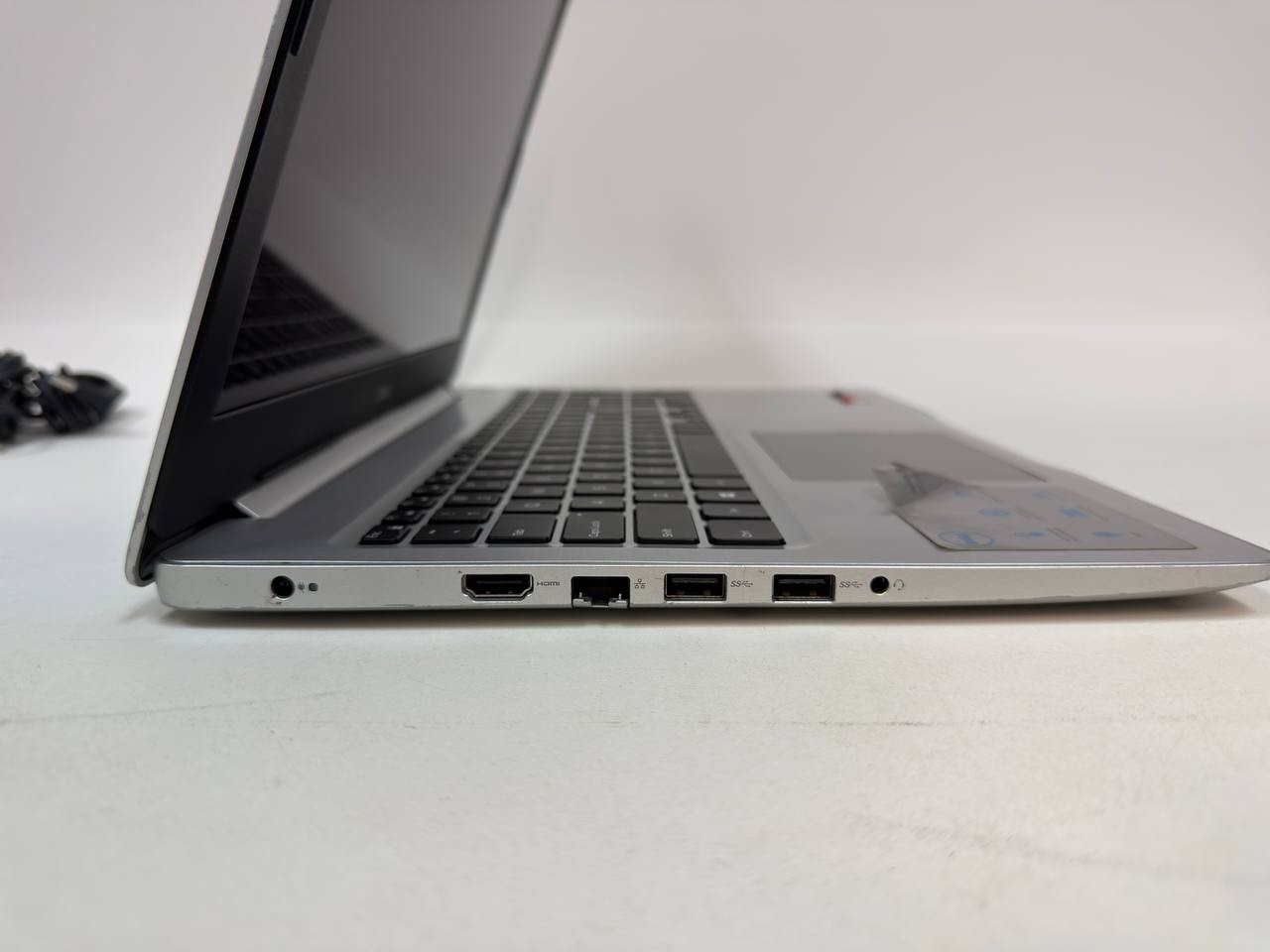 Dell Inspiron 5575 15.6″ TouchScreen Laptop Ryzen 5 2500U 8GB RAM 256GB Win 11
