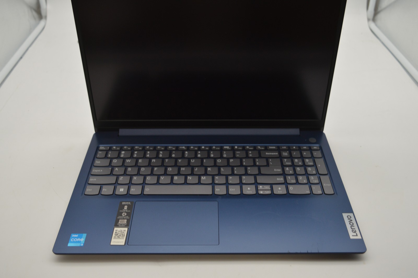 Lenovo IdeaPad Slim 3 15IRU8 Core i3-1315U 1.2GHz 8GB 256GB SSD PC1795846