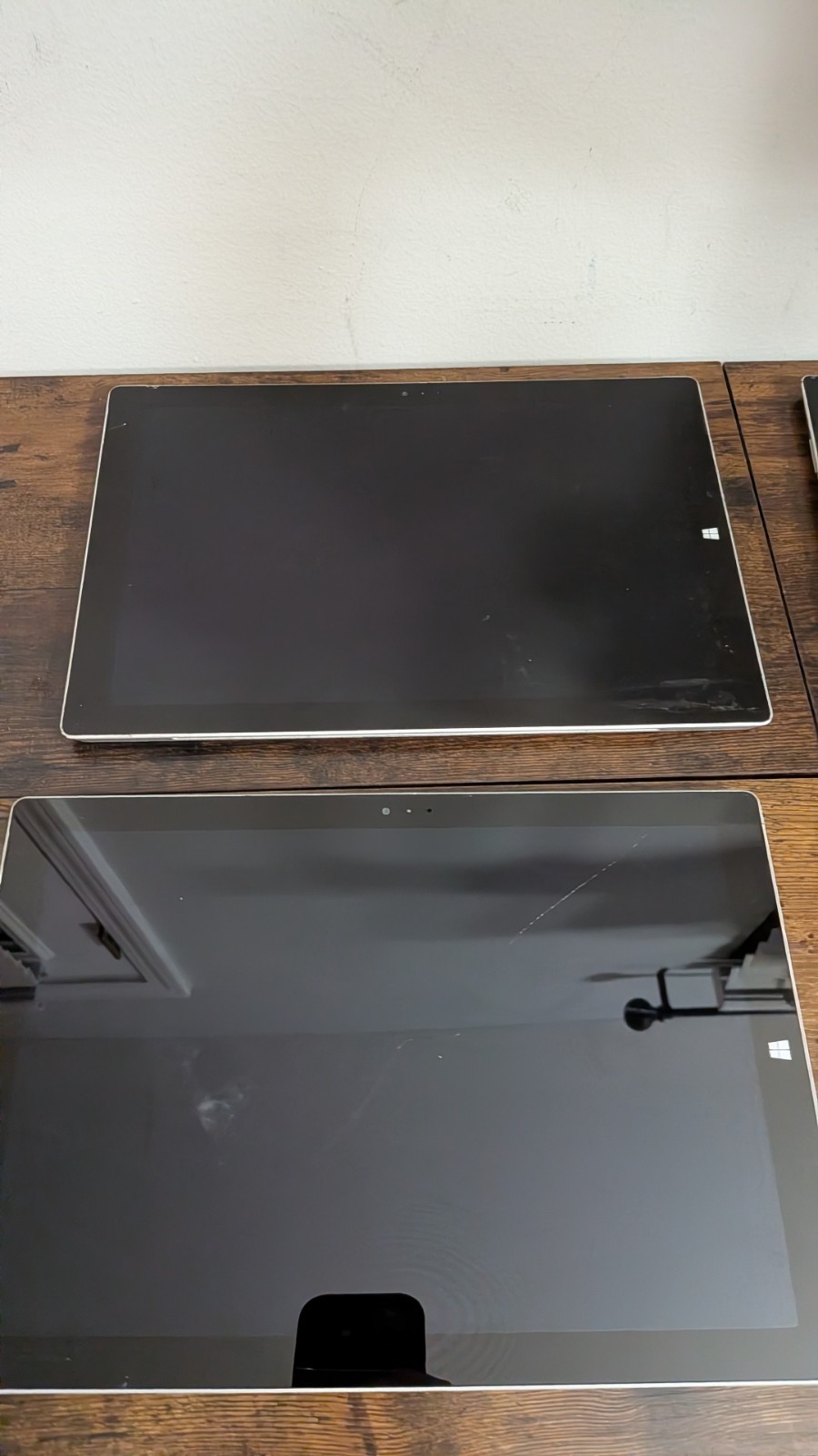 HP Engage GO Tablet Intel i5-1140G7 8GB Ram 128GB SSD – CRACKED SCREEN Lot Of 2