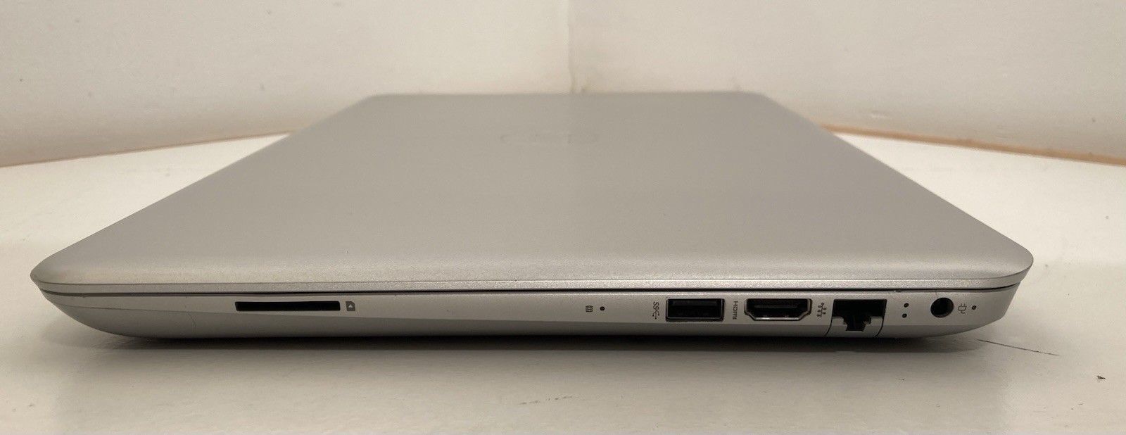 HP 15-au123cl 15.6″ Laptop, Windows 11 /i5 7200U/12GB/240GB/Excellent Cond/READ