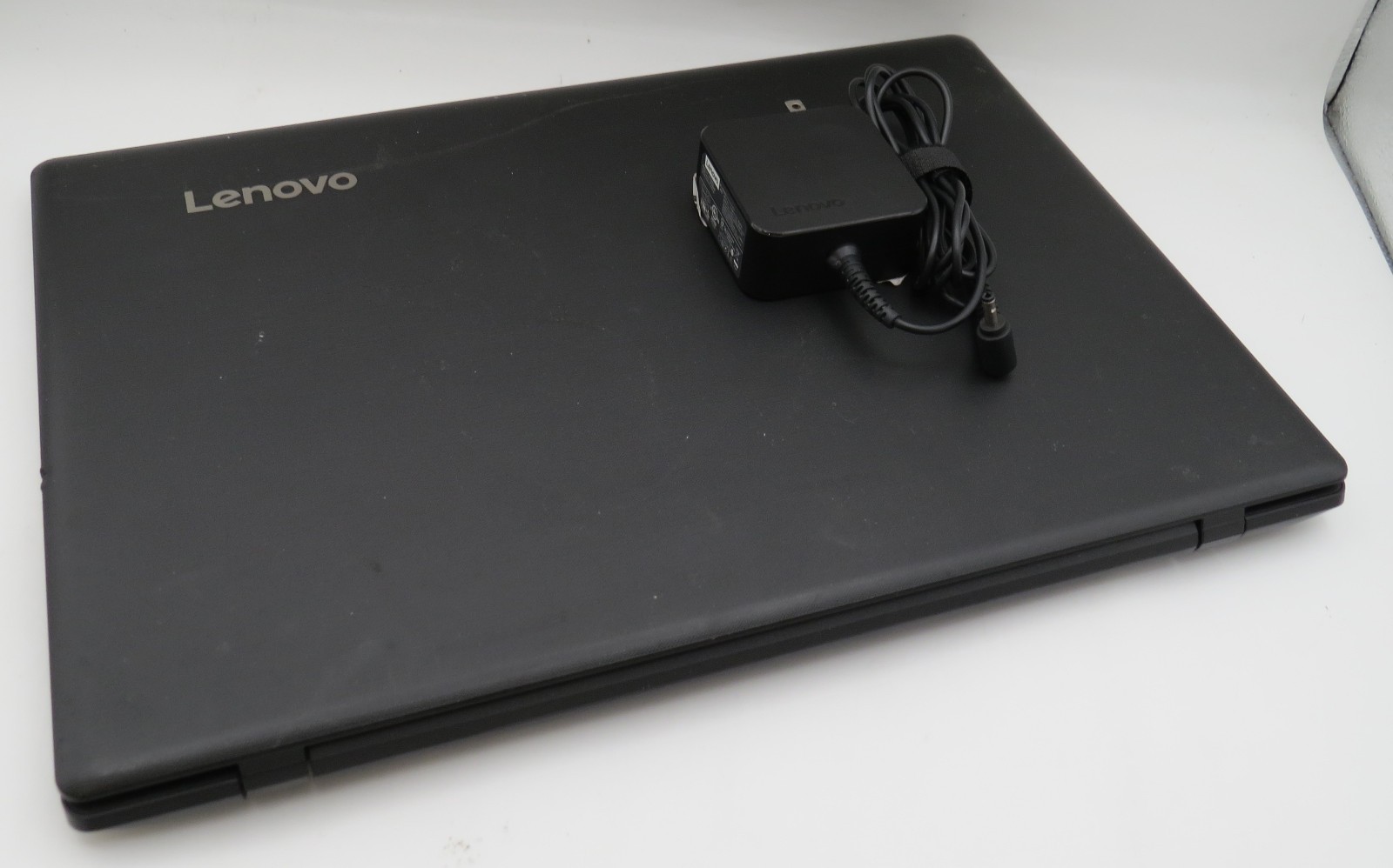 Lenovo Ideapad 110 Pentium 3710 @ 1.6 4GB DDR3 256GB SSD 15″ No OS