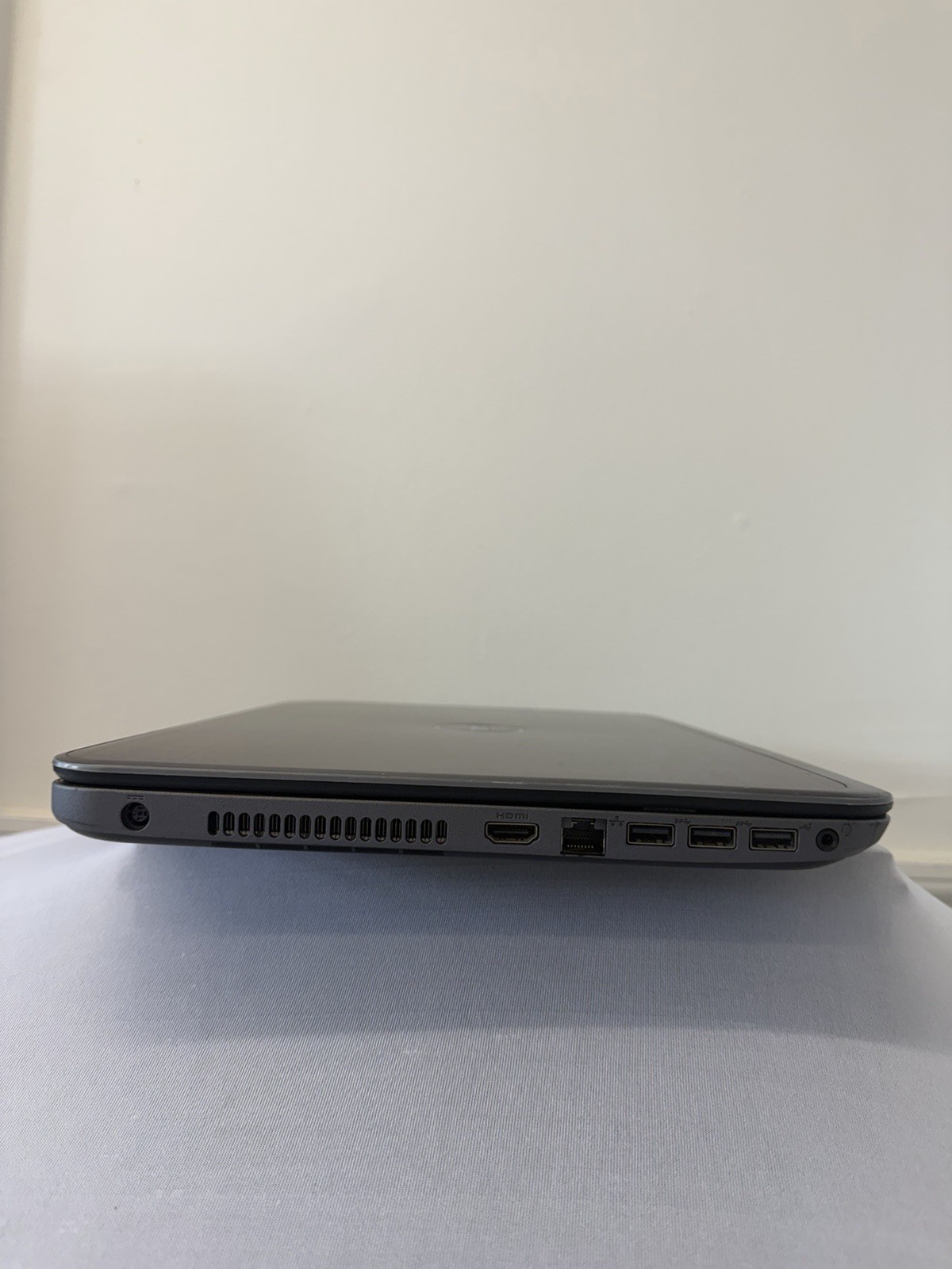 Dell Inspiron 5535 Laptop – Good Screen – AMD A8-55545M – RAM 8 GB – Read Des