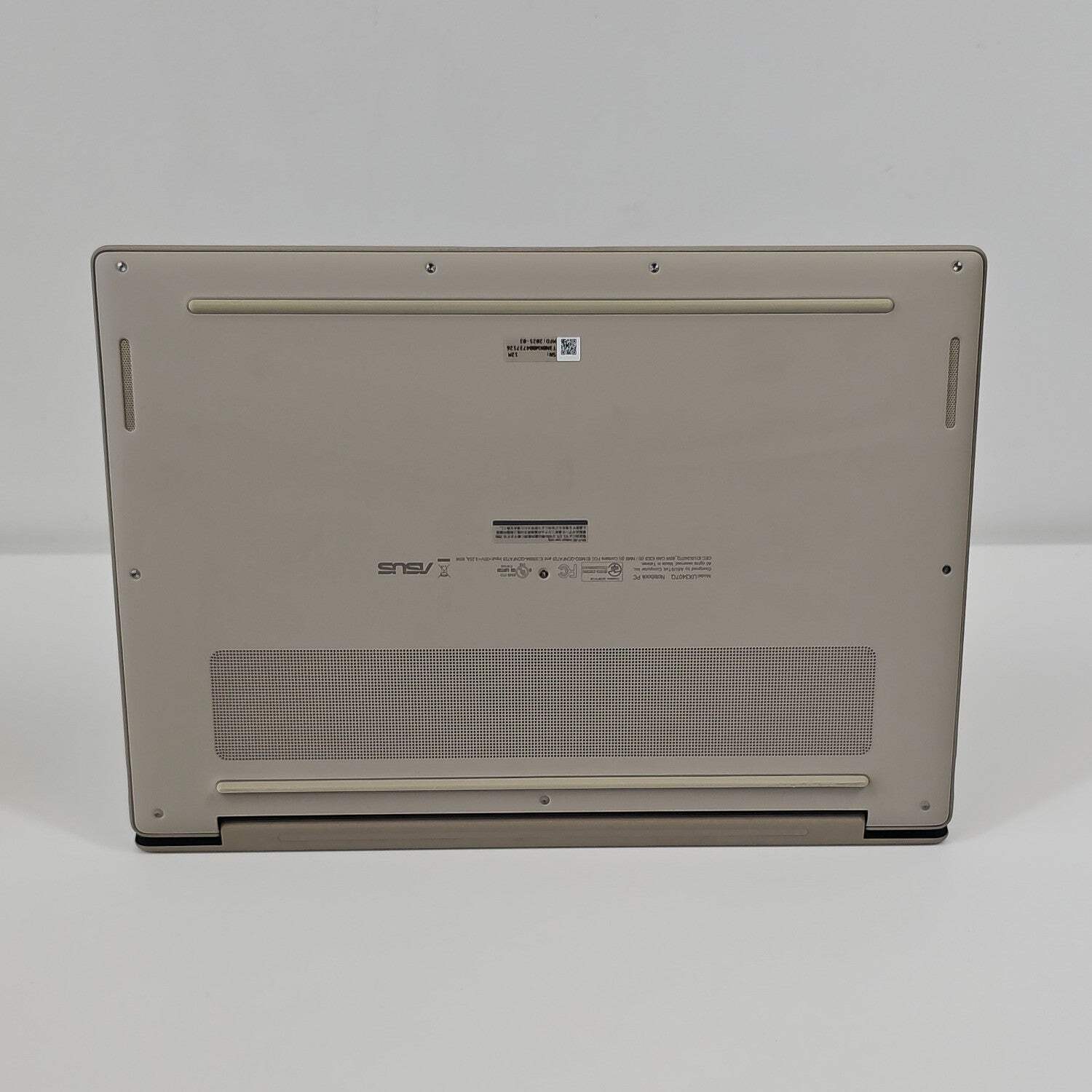 Asus Zenbook A 14 UX3407Q 14″ Snapdragon X Plus 3.2GHz 16GB RAM 512GB SSD
