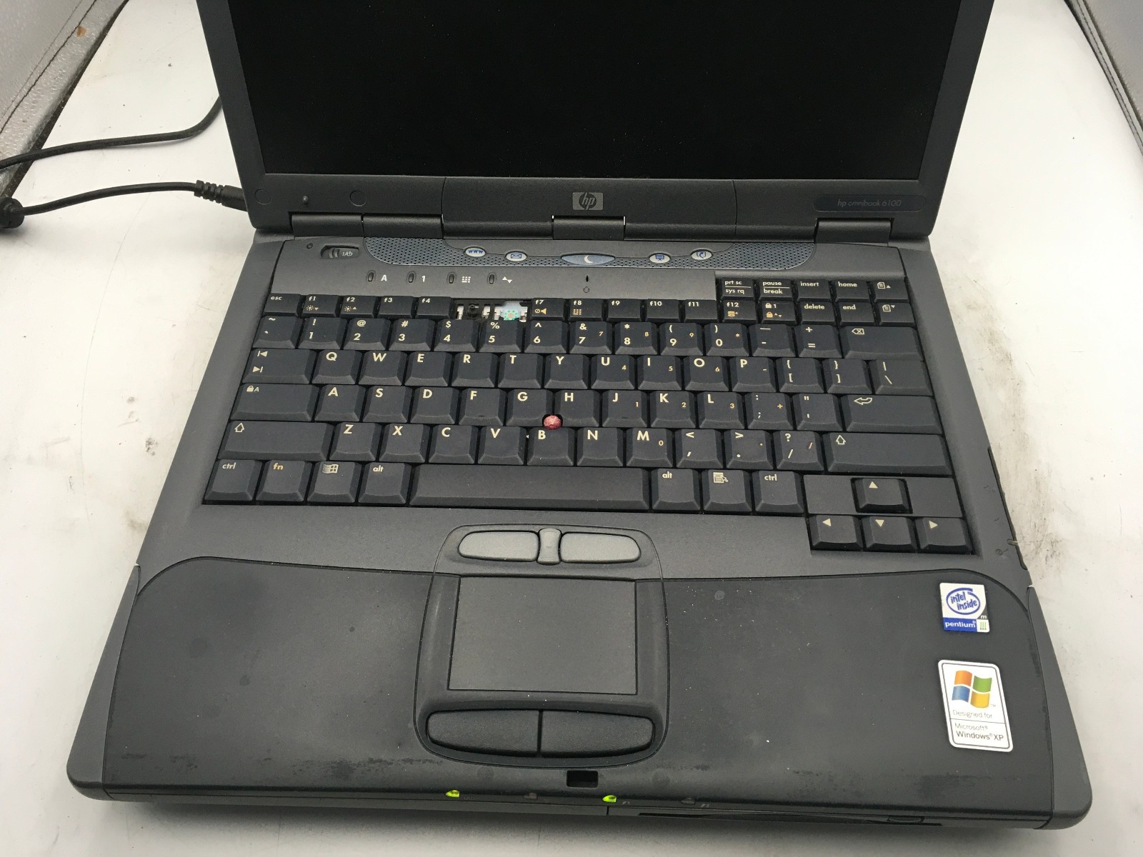 HP OMNIBOOK 6100 -FOR PARTS/FREEZE ON BOOT- INTEL PENTIUM M – 128MB RAM -READ-BB