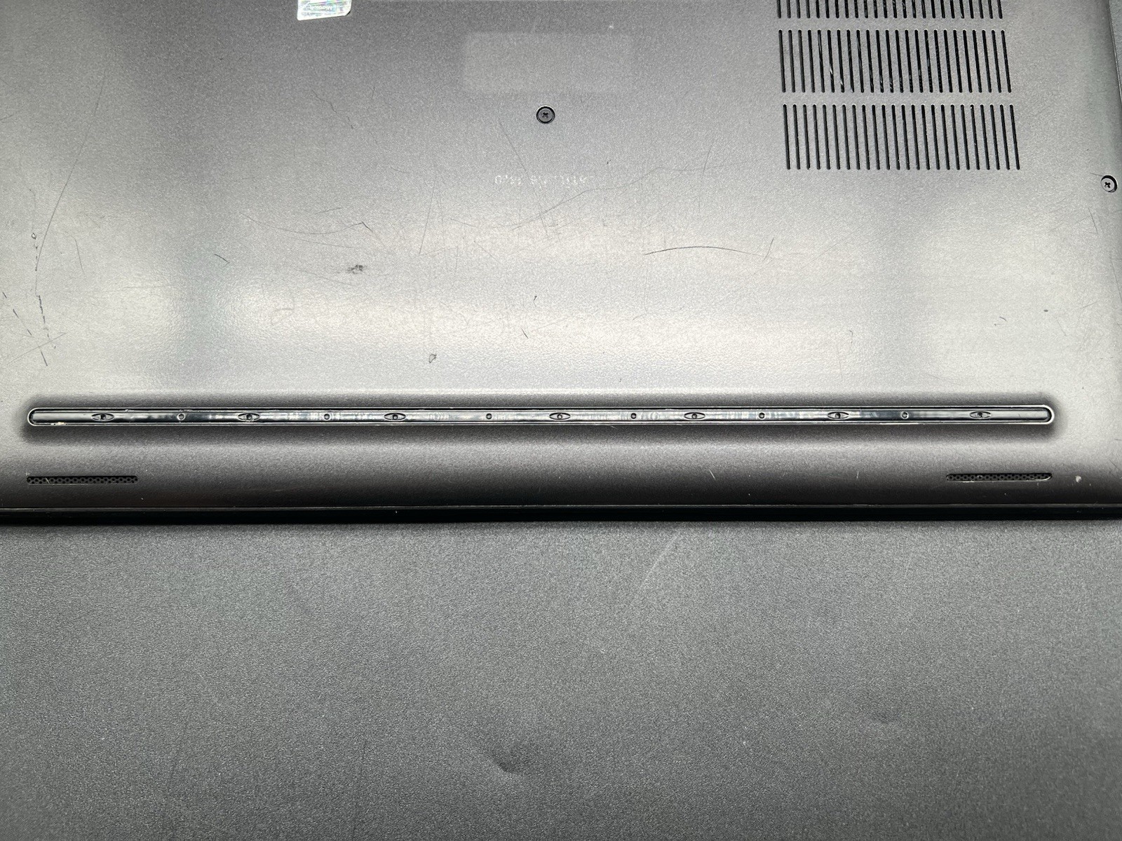 Dell Latitude 7520 15.6″ Intel i5-1145G7 2.6GHz 16GB RAM 256GB NVMe NVMe Win11P
