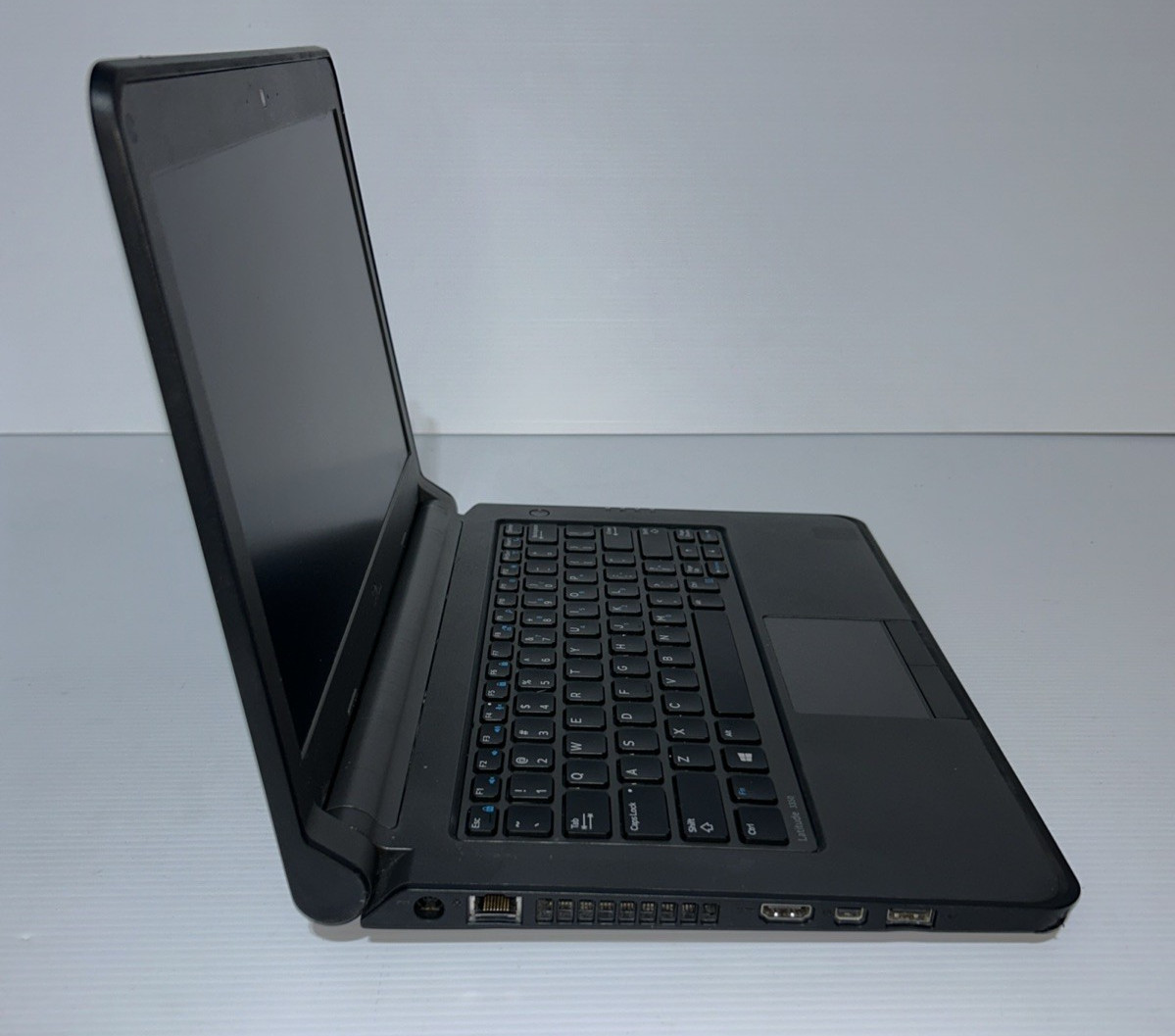 Dell Latitude 3350 Laptop i3-5005U 2.0GHz 4GB 128GB SSD Windows 11