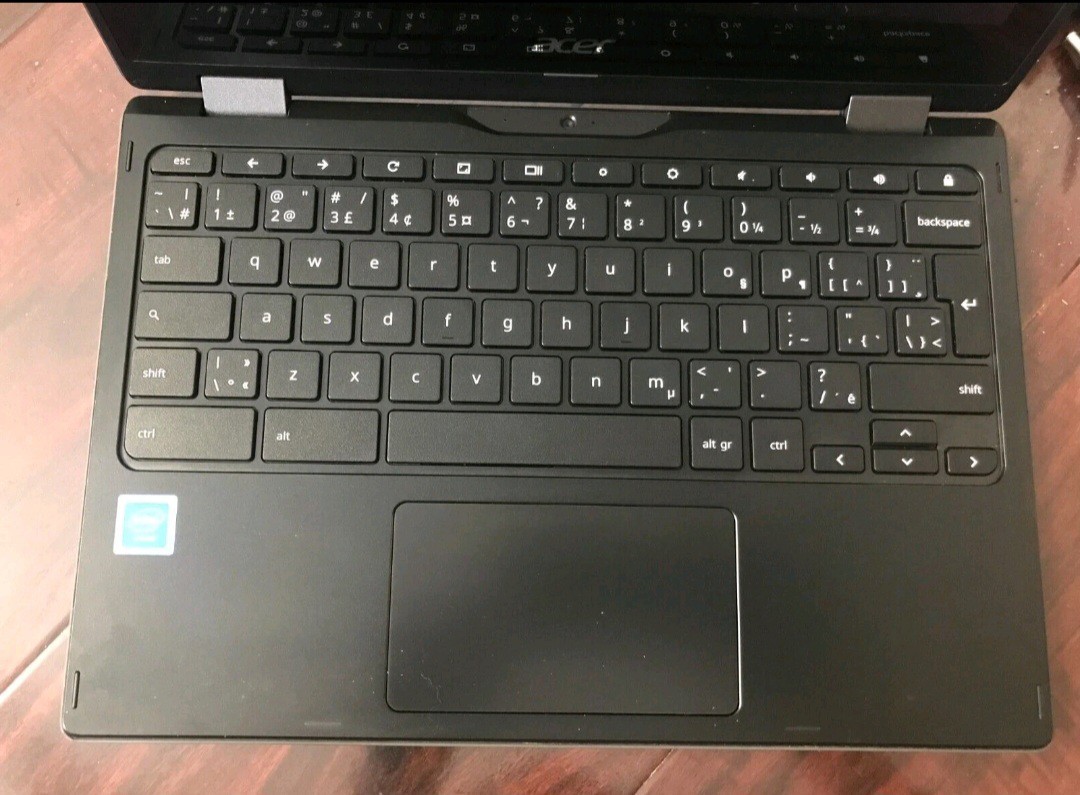 Acer Chromebook Model N18Q6 R752TN C2J5 Celeron N4000 4GB mem 32GB touch