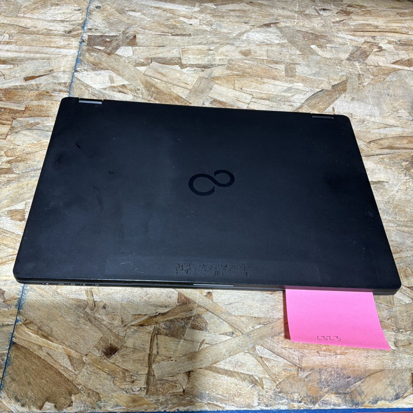 Fujitsu Lifebook U748 14″ FHD i5-8250U 8GB 256GB SSD WIN 11 Touchscreen C323