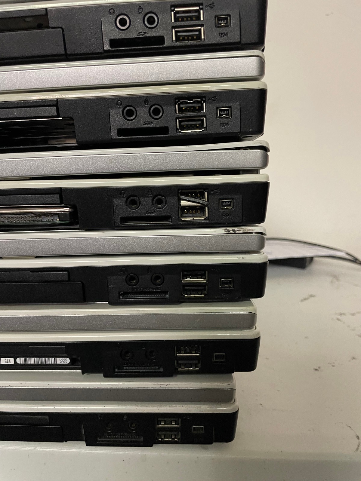 Lot of 6 Dell – 3 Inspiron E1505, 3 Inspiron 6000 NO HDD have RAM Wholesale lot