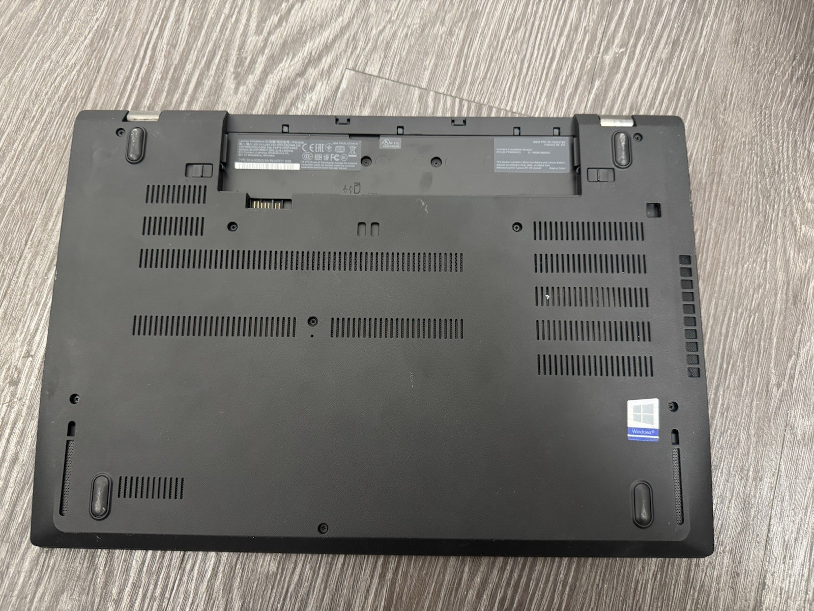 Lenovo ThinkPad P52s i7-8550U 512GB 16GB Ram Touchscreen Laptop W11P