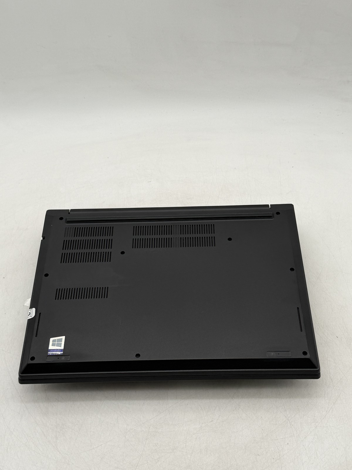 Lenovo ThinkPad (E495) 14in AMD Ryzen 5 3500U 8GB 256GB No OS *Read*