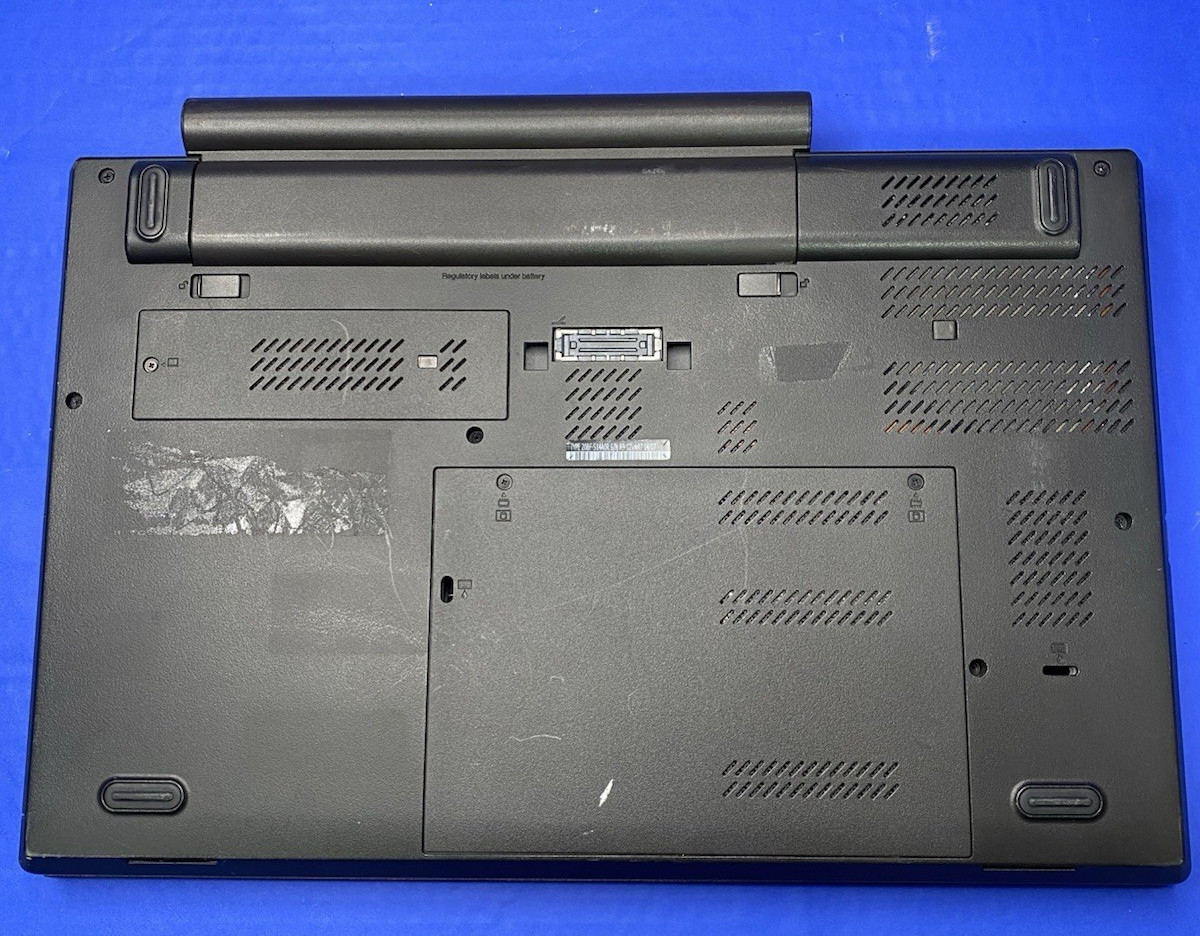 Lenovo ThinkPad T540p Core i5-4300M @ 2.60GHz 8GB RAM 256GB SSD Windows 11 Pro.