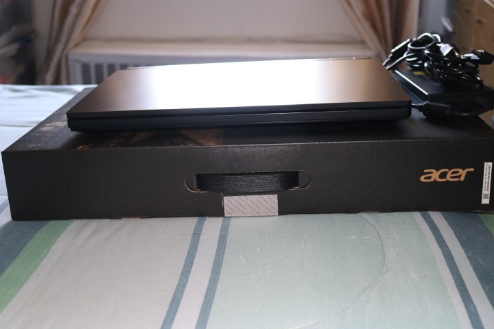 Acer Nitro 17 Gaming Laptop (N23Q4) – Dead / No Power – For Parts – 17.3″ QHD…