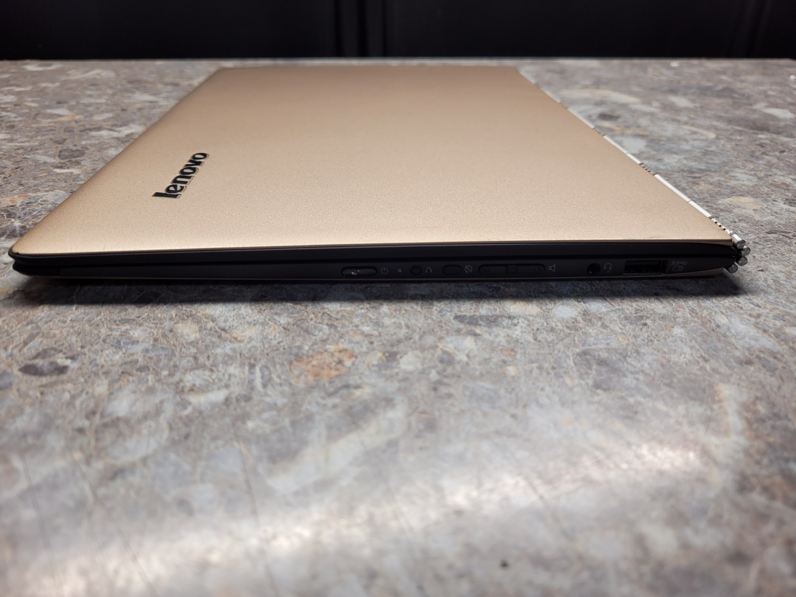 Lenovo Yoga 3 Pro-1370 13.3″ Ultrabook Laptop For Parts or Repair UNTESTED!