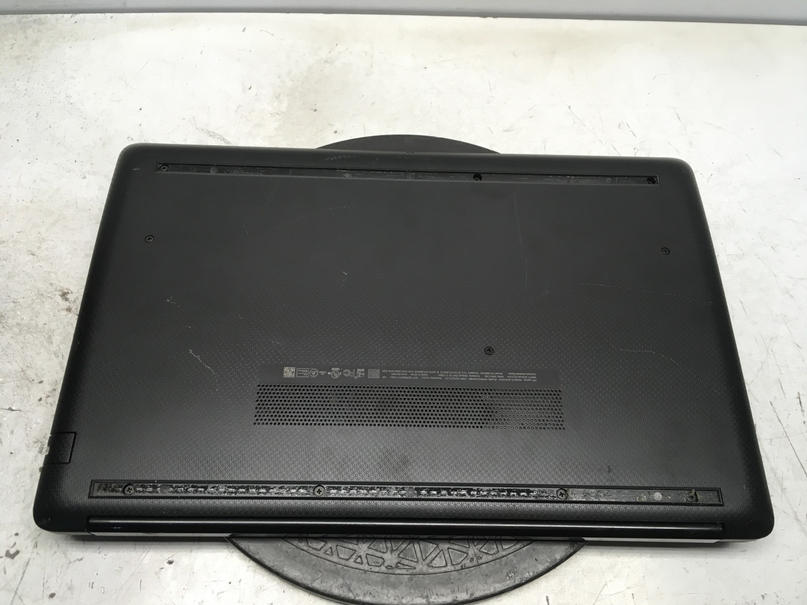 HP 15-DB0043NR AMD A4-9125 2300MHz 4 GB NO HDD