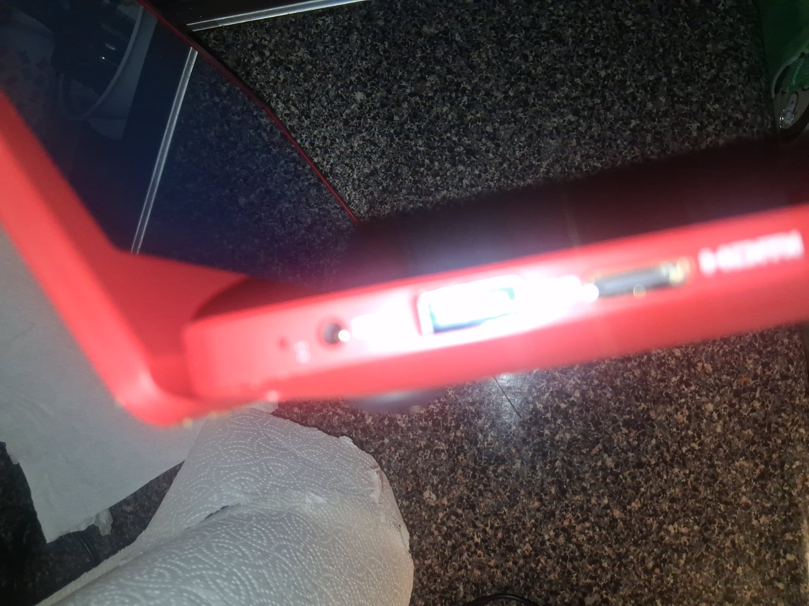 EVOO Ultra Thin 14in Red Laptop Intel Pentium 8GB 1tb eMMC Win 11