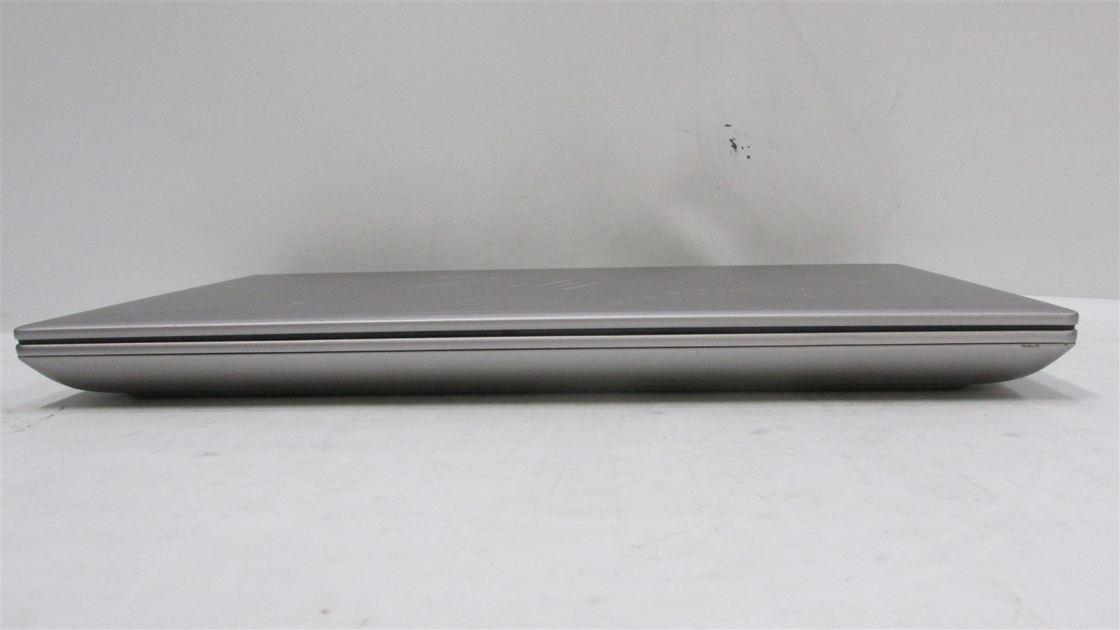HP ZBook Fury 16 G10 i9-13950HX 2.2GHz 64GB 512GB NVME 15.6″ Win 11 Pro SCUFFS