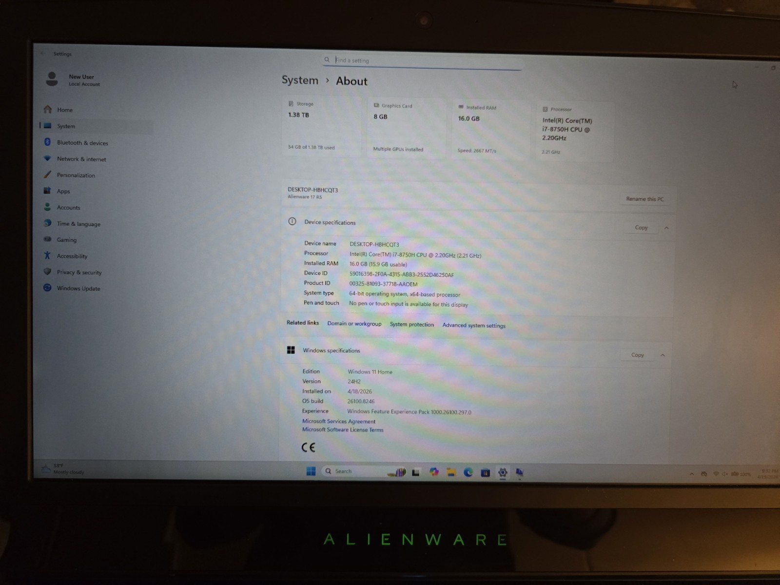 Alienware 17 R5 Laptop I7-8750H, 16GB RAM, GTX 1070, 1TB HDD/512 SSD