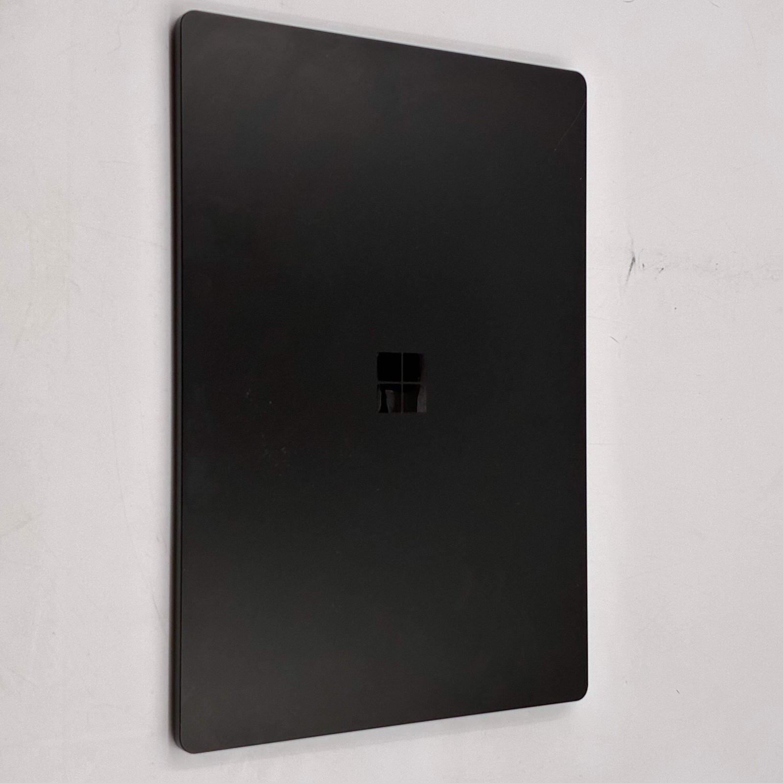 Microsoft Surface Laptop 5 13.5″ i7-1265U 16GB 256GB SSD Black – Used