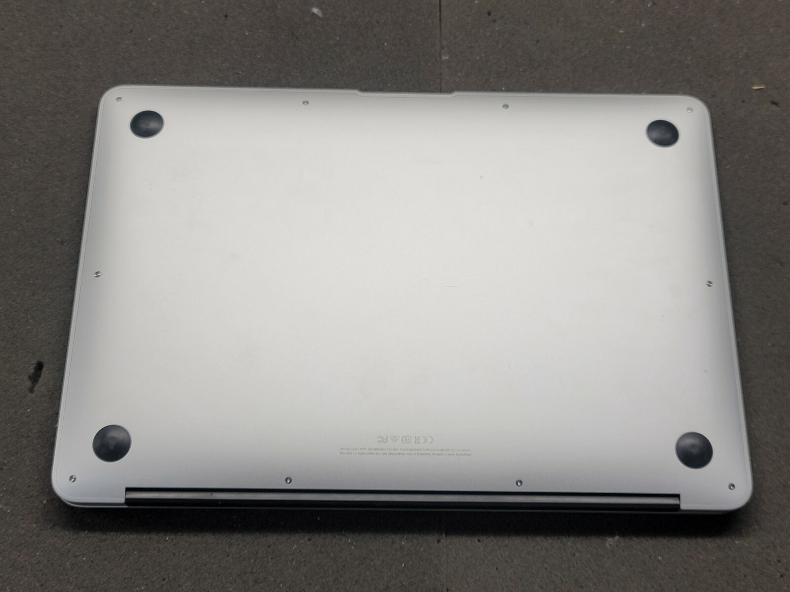 Apple MacBook Air w/ i5 1.8GHz 8Gb Ram 250Gb HDD **Read Description**