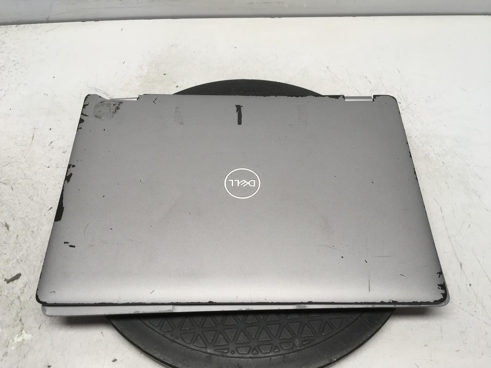 Dell Latitude 5310 2-In-1 Intel 10th gen No RAM NO HDD No Batt