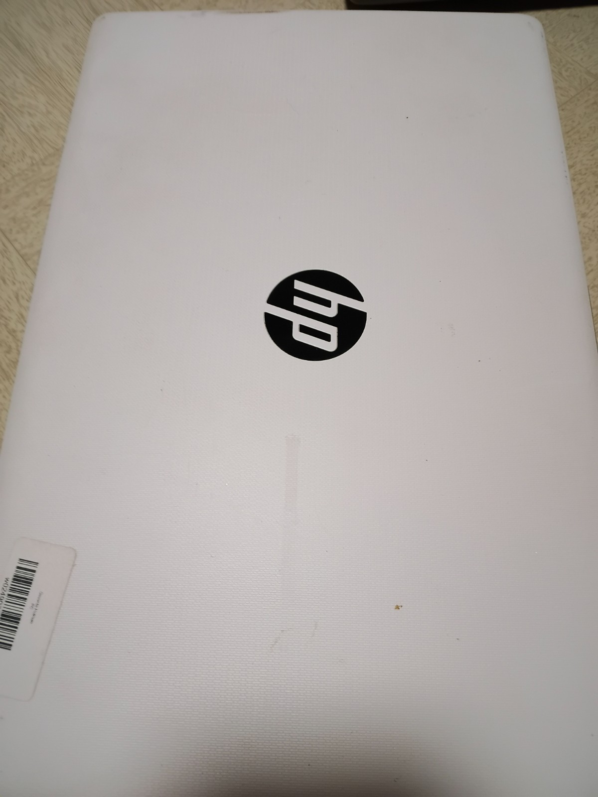 HP 15.6 Notebook – 15-da0043nr White 2019