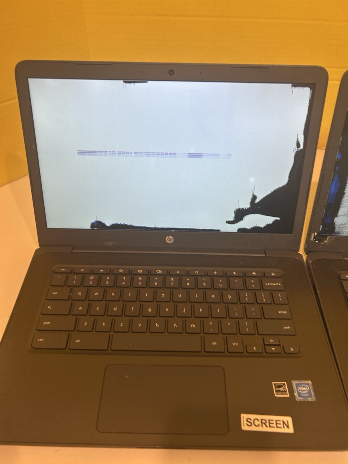 2x HP Chromebook 14 G5 Fully Functional Screen DETAIL