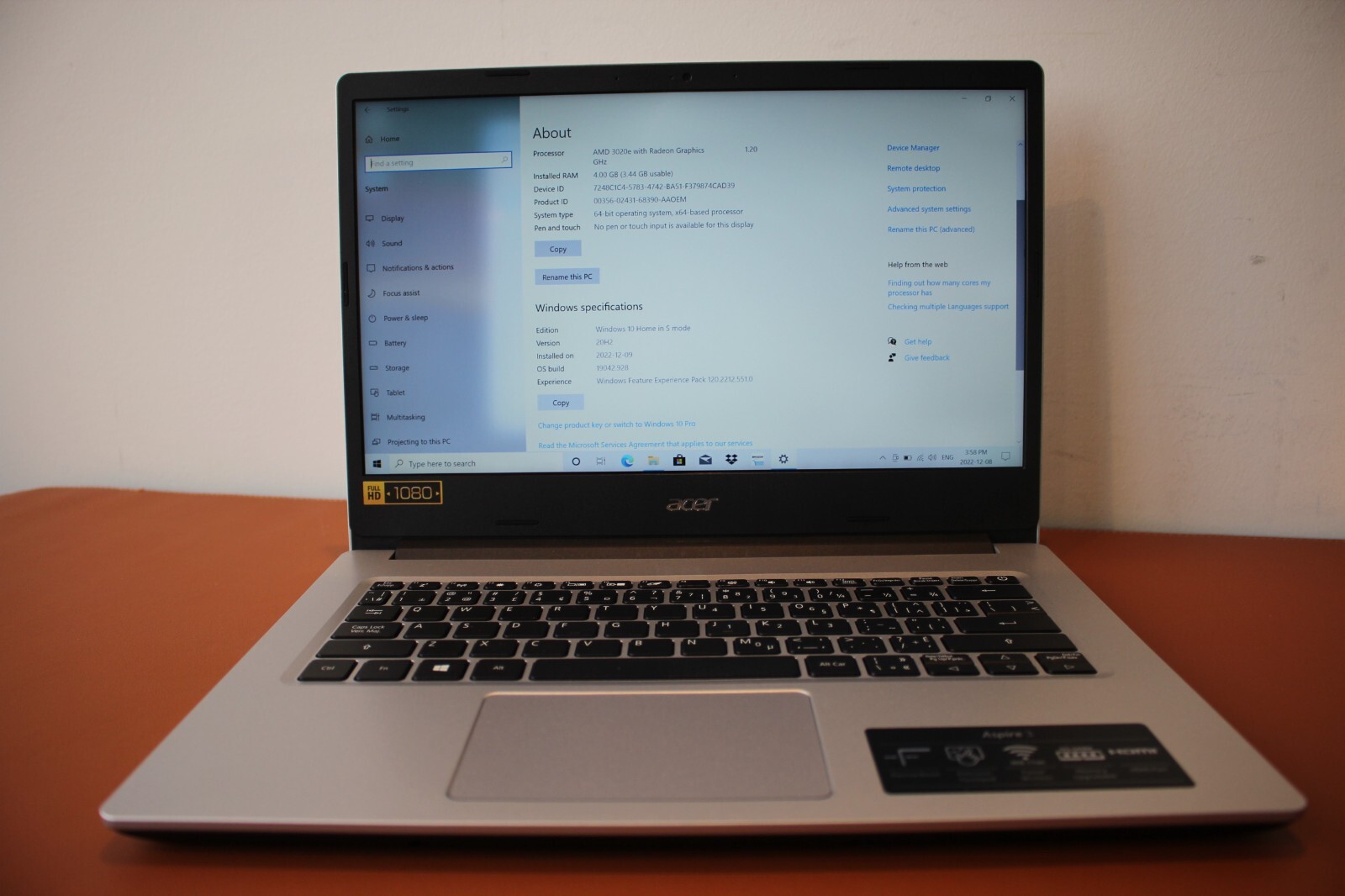 Acer Aspire 3 A314-22-A6WC AMD 3020e 4GB DDR4 128GB SSD 14″ Laptop – Silver