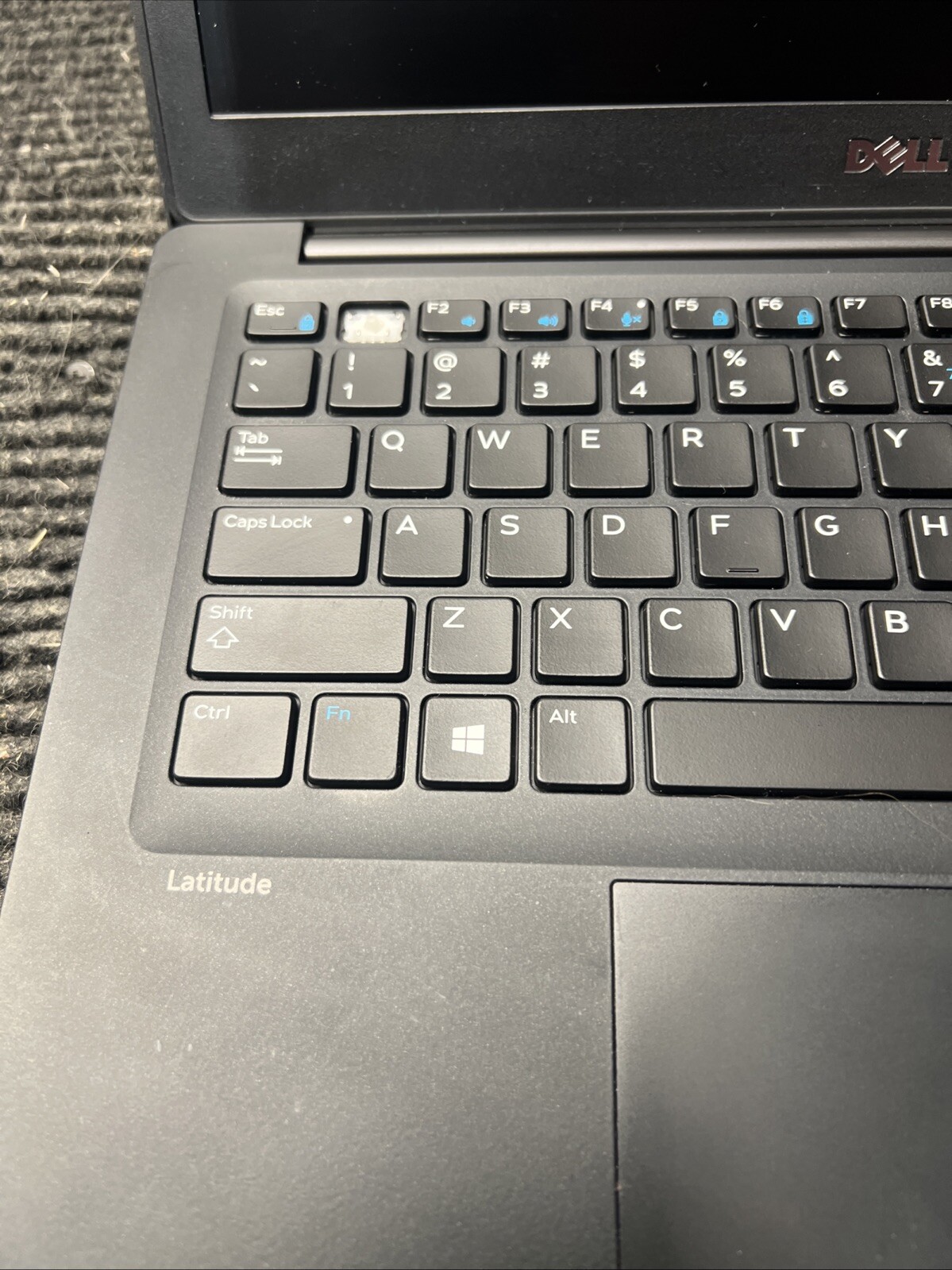 *PARTS*Dell Latitude 7280 Intel Core i5-7300U 2.60GHz NO RAM No HDD No OS