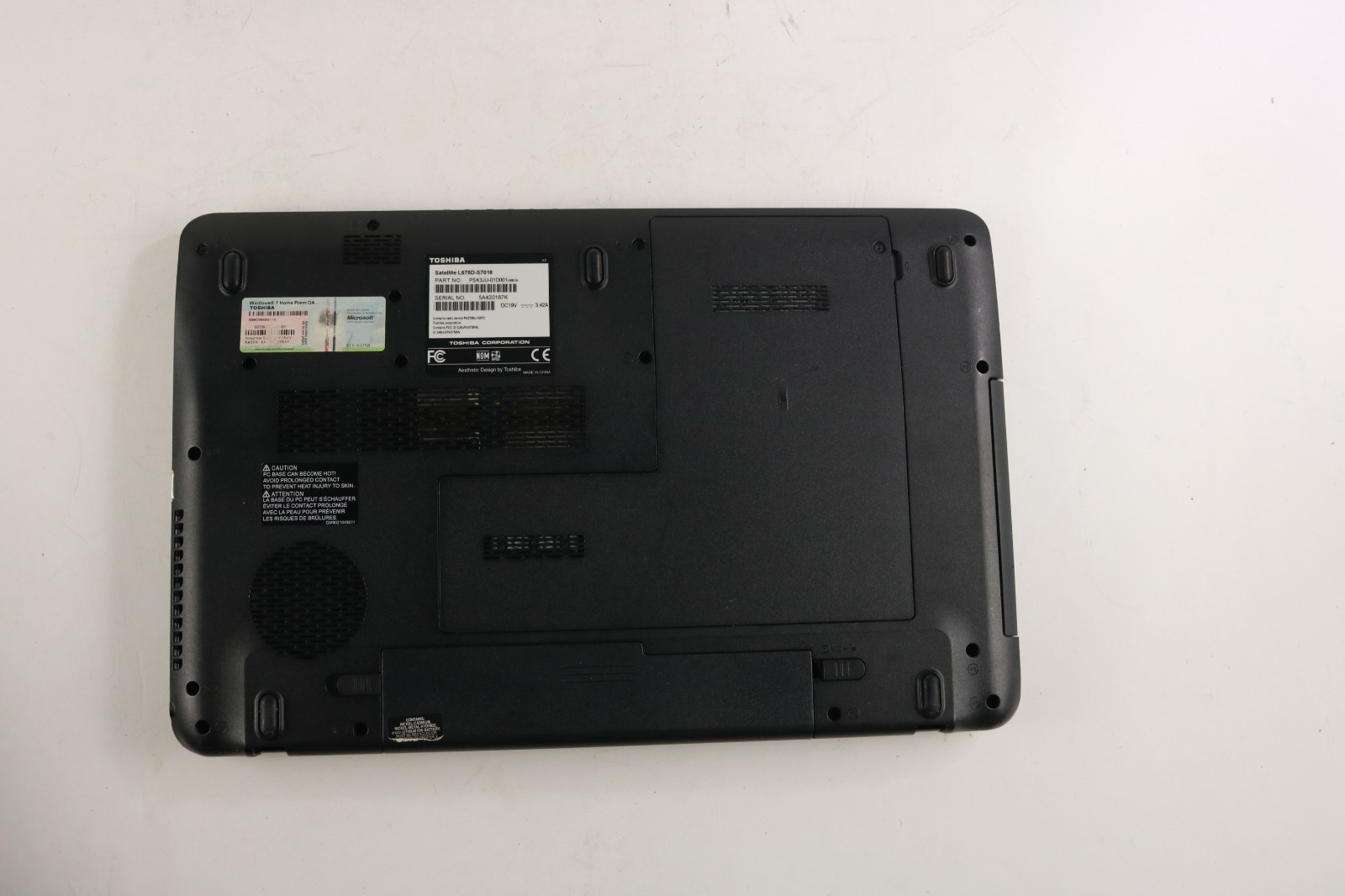 Toshiba Satellite L675 Laptop Premium vision, AMD WIN7