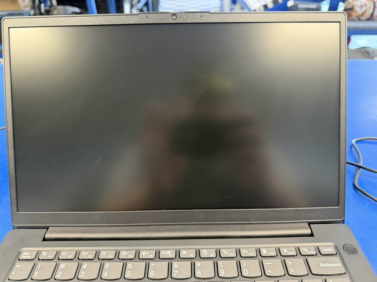 LENOVO V14 G4 AMN 8GB RAM, 256GB SSD, AMD 7520U, WINDOWS 11 PRO (C57006985)