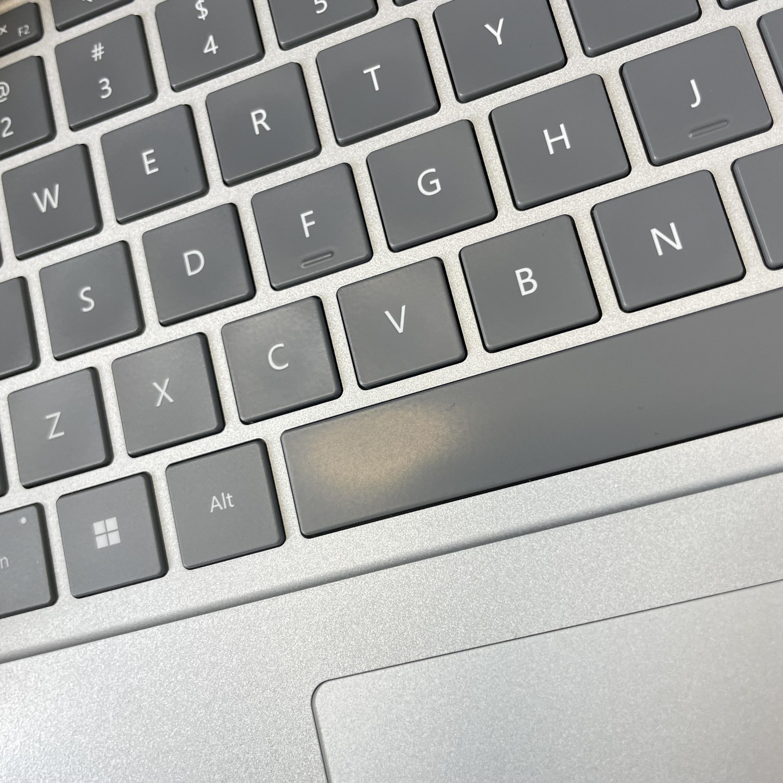 Microsoft Surface Laptop Studio 14 2K i7-11370H 3.3GHz 16GB 512GB RTX 3050 Ti