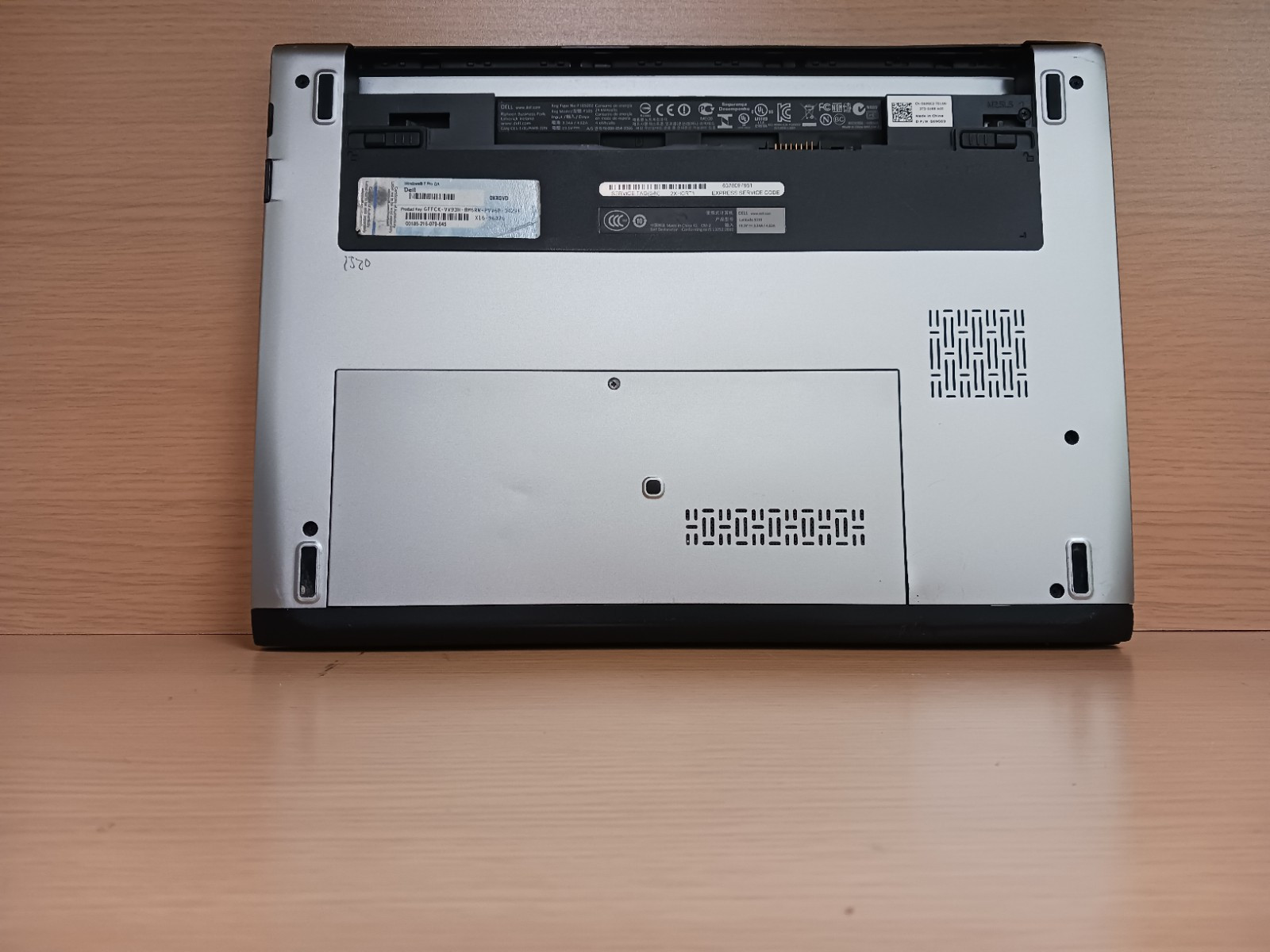 Dell Latitude 3330 Laptop FPONW No Bat/Ch/HD/RAM/OS PLEASE READ DESCRIPTION/PICS