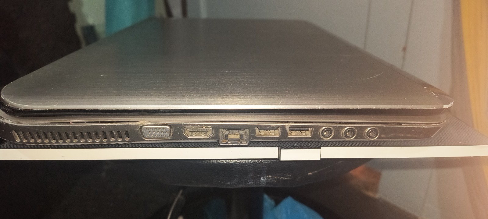 Hp pavilion dv7 17.3 laptop i7 2nd gen 8mb ram extra battery *no HDD** READ***