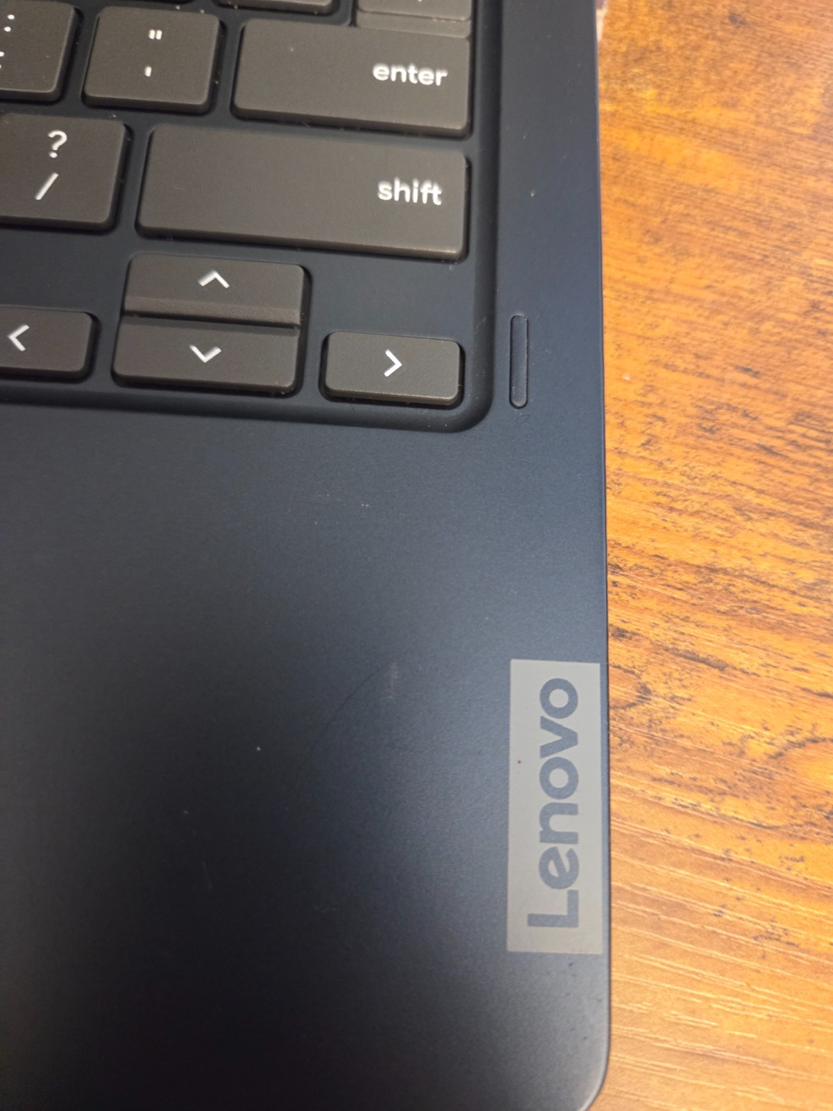 Lenovo IP Duet 5 Chromebook 13Q7C6 13.3″ OLED screen great condition