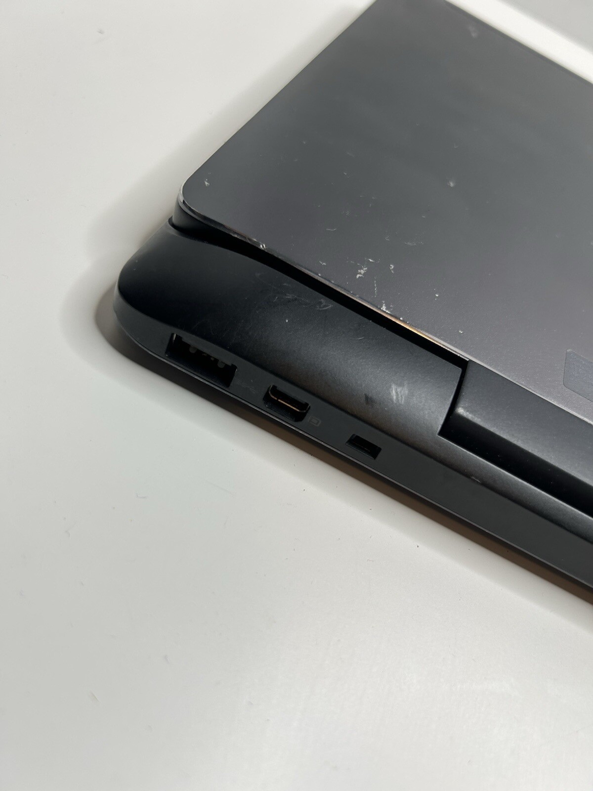 Dell Latitude 7350 Core m-5Y71 1.20GHz FOR PARTS/REPAIR NO POWER
