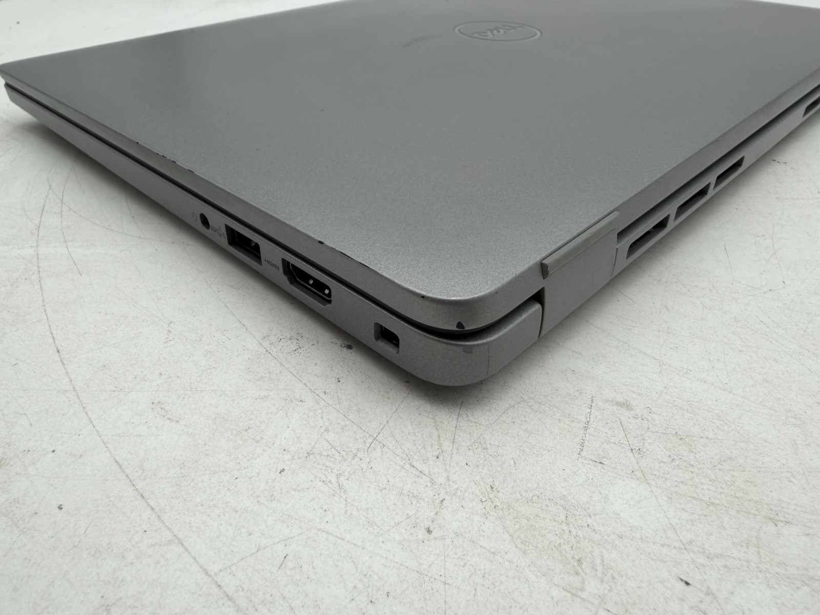 Dell Latitude 5450 Core Ultra 5 135U 2.0GHz NO RAM NO SSD – READ