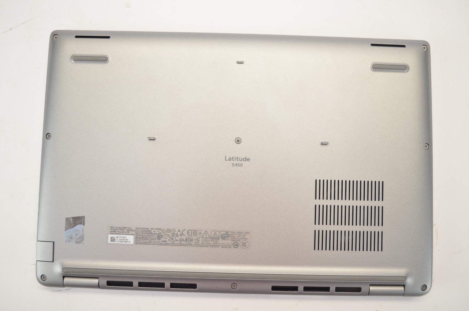 Dell Latitude 5450 Ultra 7 165U 4.90GHz 32GB RAM 256GB NVMe Windows 11 Pro