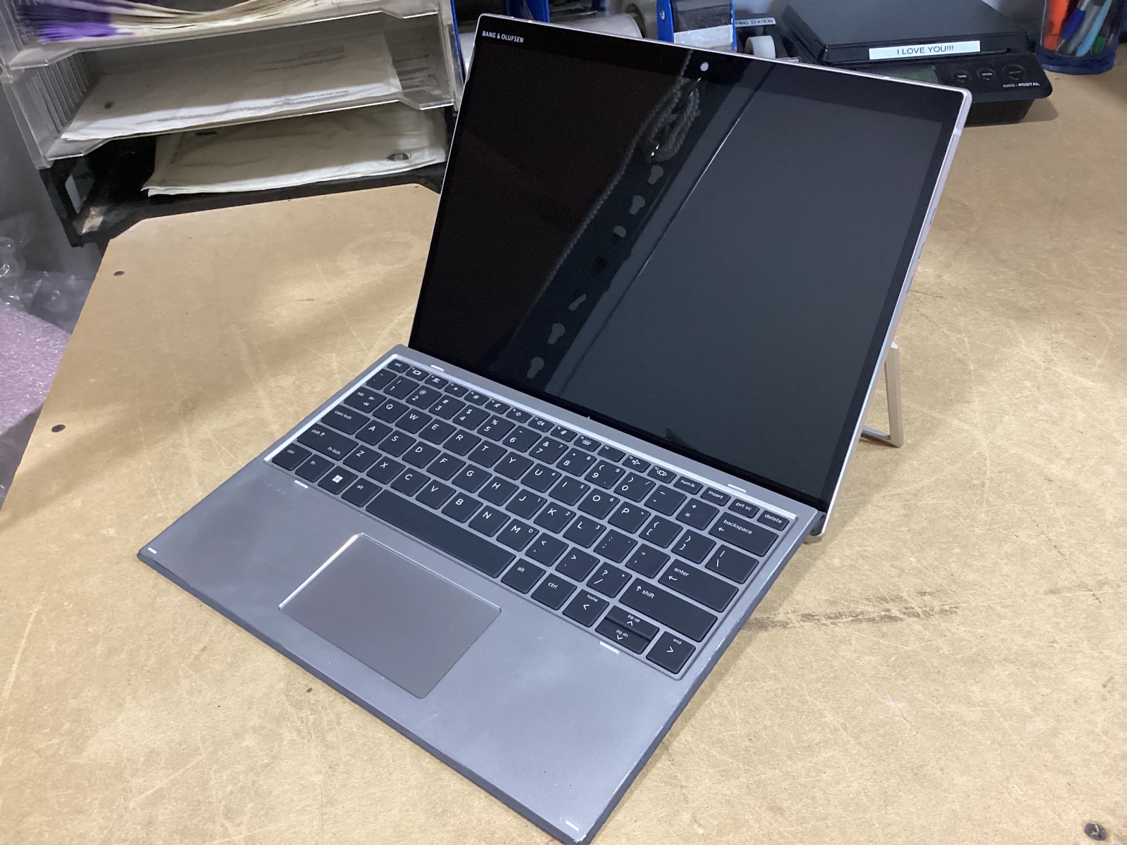 HP Elite X2 G8 Tablet | i7-118567 3.0GHz | 16GB | 512 GB | No OS/Charger – As Is