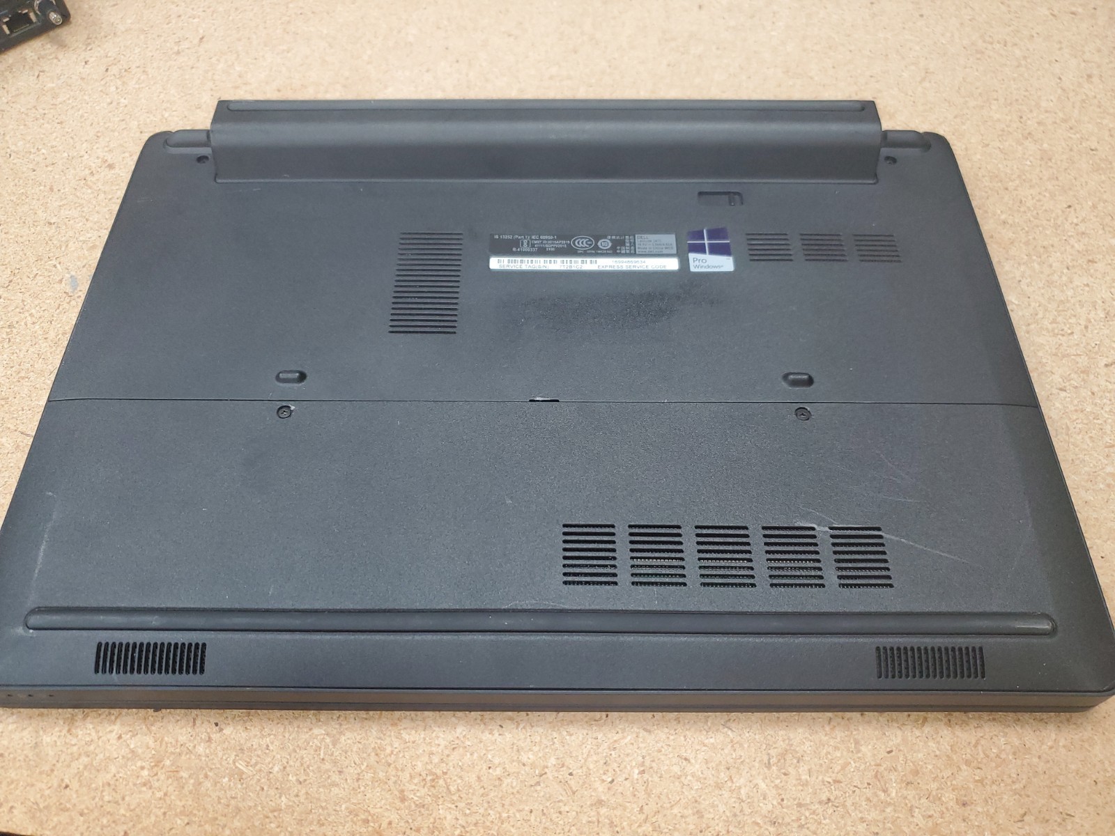DELL LATITUDE 3470 14″ CORE I7-6500U 8GB RAM 120GB SSD WINDOWS 11P 060426-3