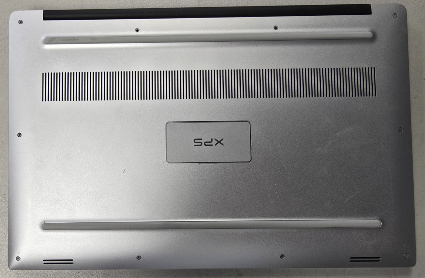 Dell XPS 15 7590 i7-9750H No SSD/RAM/AC Adapter/ Repair Laptop