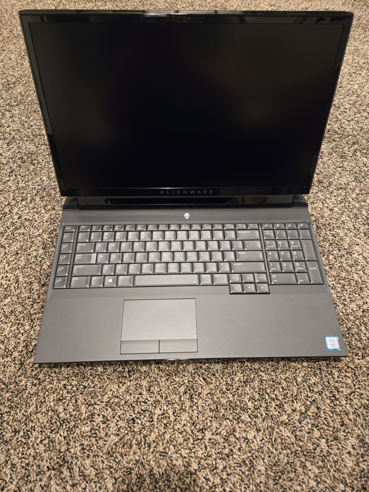 Alienware Area 51m R1 Core i7-9700K 3.6GHz RTX 2070 48gb ram