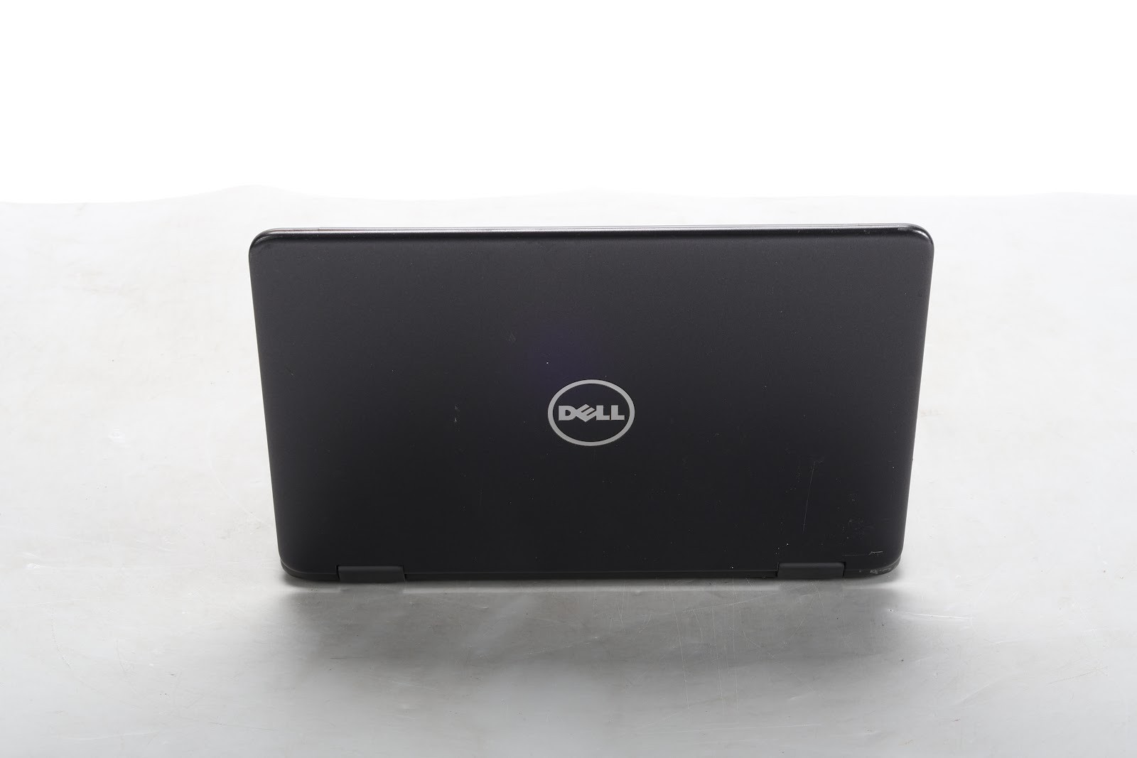 Dell Inspiron 3185 Laptop W/ AMD A6-9220e CPU @1.90GHz / 4GB Ram / 32GB SSD Fair