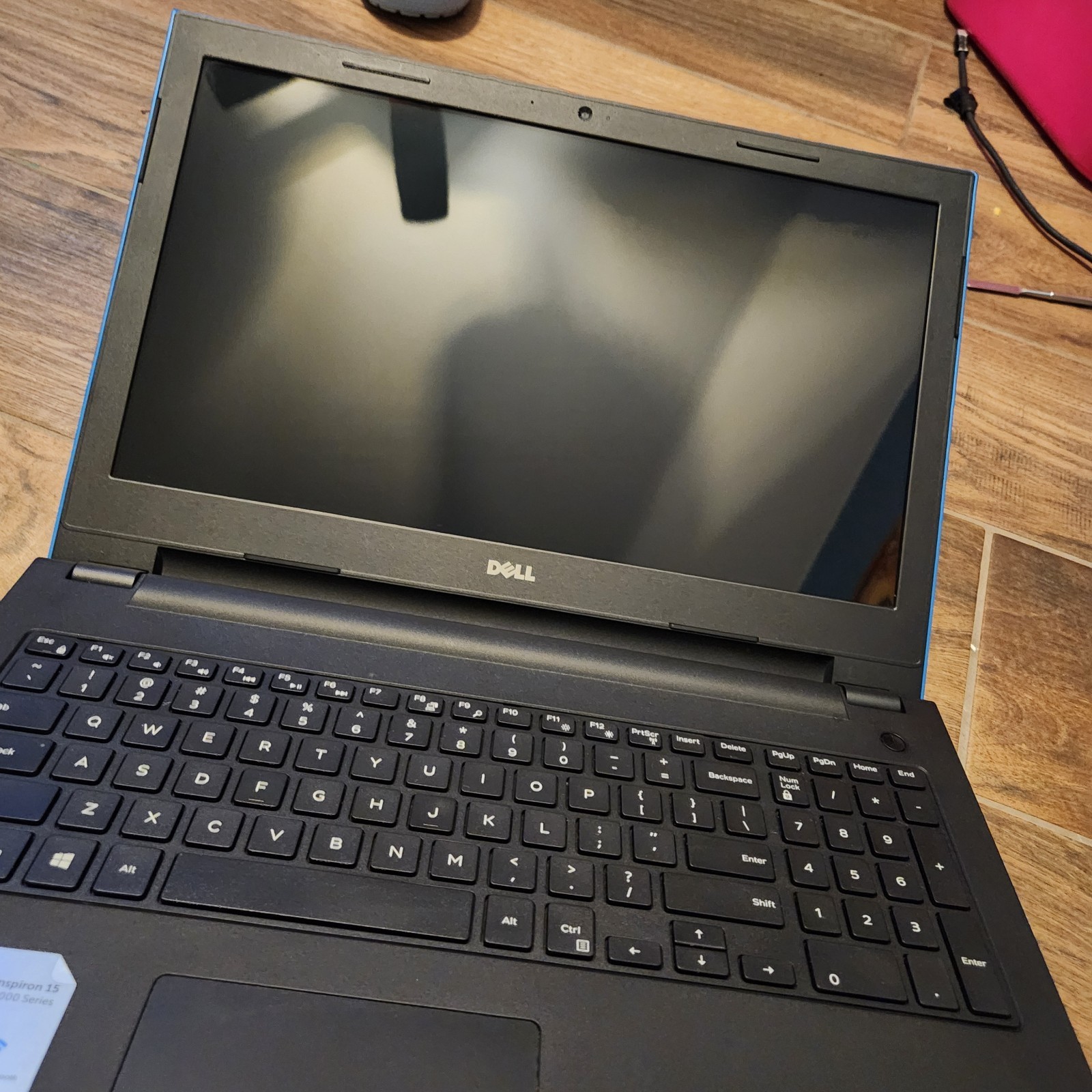Dell Inspiron 3541 – AMD A6-6310 1.8GHz – 15.6″ Laptop – 1TB HDD 8GB RAM