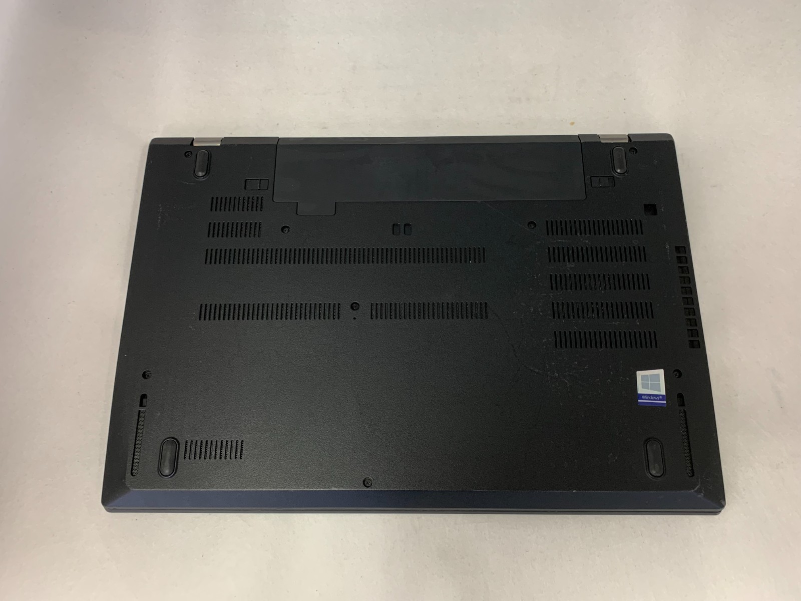 Lenovo ThinkPad T580 15.6″ FHD i7-8550U 1.8GHz 16GB 256GB W11P