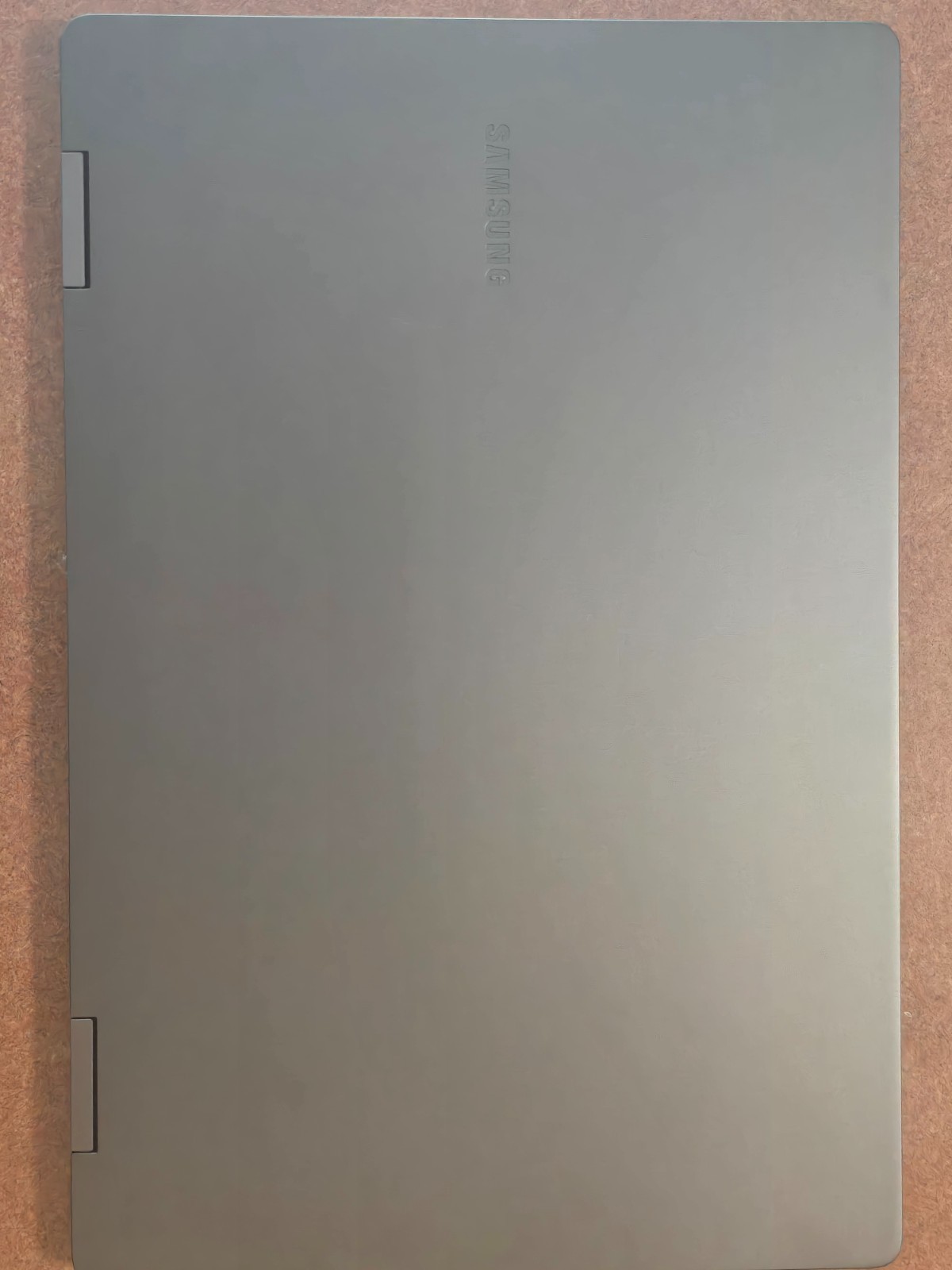 Samsung Galaxy Book2 13.3″ – AMOLED – Core i5-1235U 8GB RAM 256GB SSD Touch