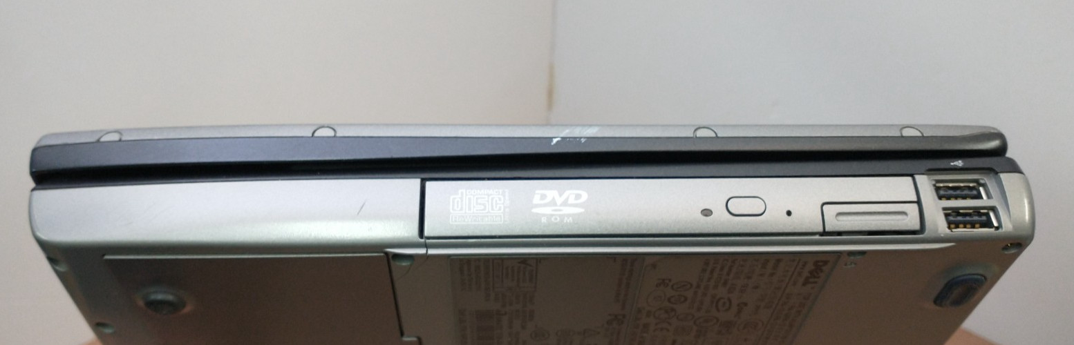 Debian12 Dell Latitude D520 – 15″ LCD/1.83GHz/4GB RAM/1TBGB HDD/SERIAL/Bluetooth