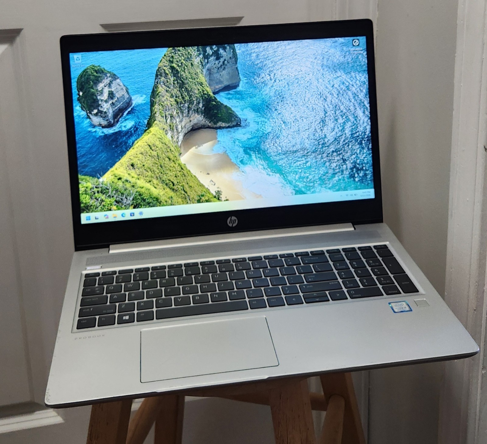 HP ProBook 450 G6 Win 11 Pro 15.6″ Laptop Core i5-8265U 1.6GHz 8GB RAM 256GB M2