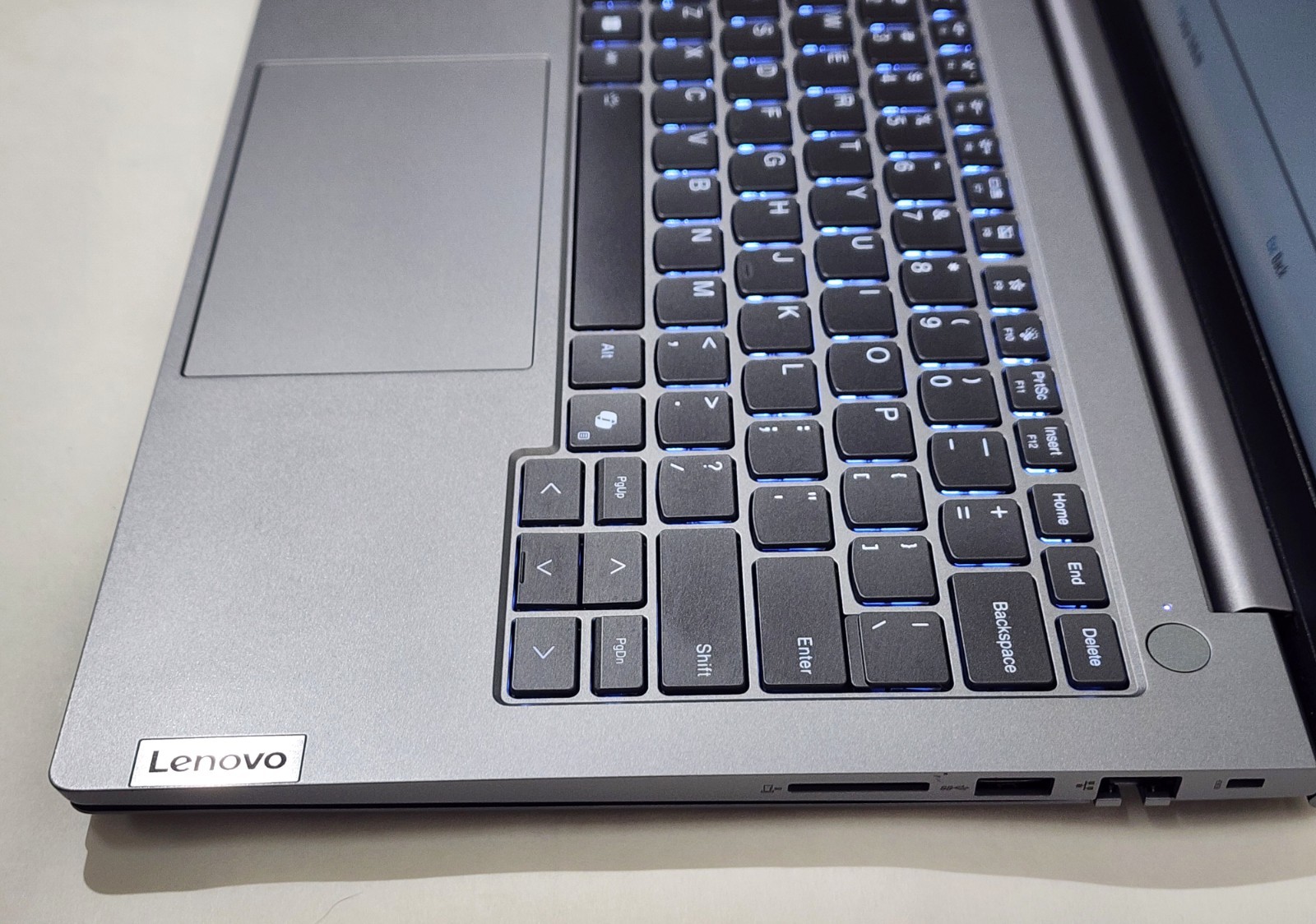 (PW0FB045) Lenovo ThinkBook 14 G7 IML 14″Touchscreen Ultra 7-155U(NO RAM,SSD,AC)